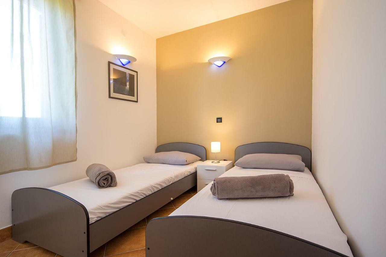 Apartments Bo Малинська Екстер'єр фото